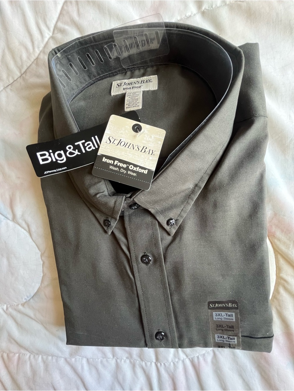 St. John's Bay Olive Green Men’s Button-Down Oxford Shirt. Brand new with tags!